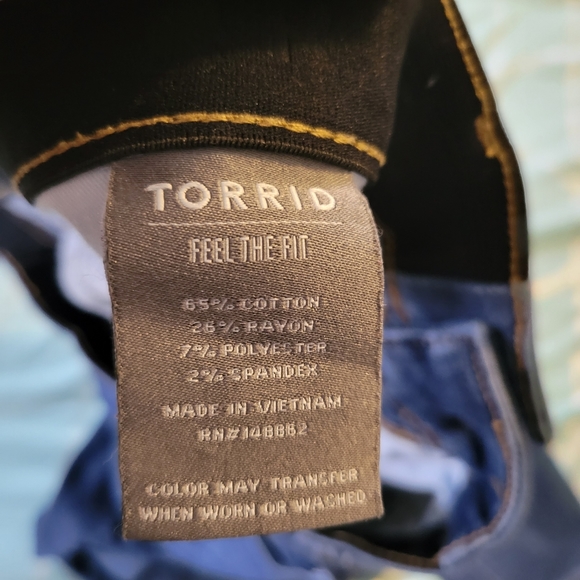 Torrid Sky High Skinny 22R - Picture 3 of 4